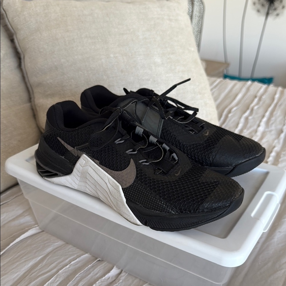 Nike Women’s Metcon 7 Cross Training Shoe